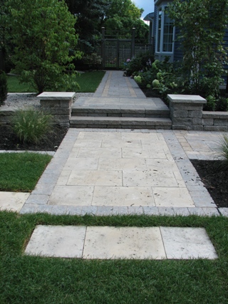 Niagara on the Lake (Front Entrance)